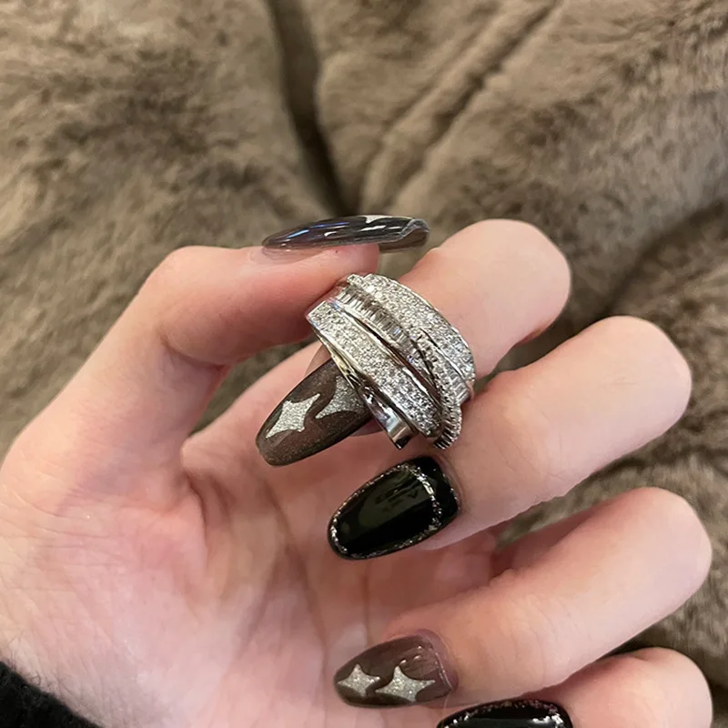 Leichter Luxuriöser mit Kubischem Zirkon Eingelegter Fingerring für 2