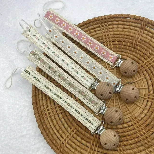 Wooden Pacifier Clip Chain 2