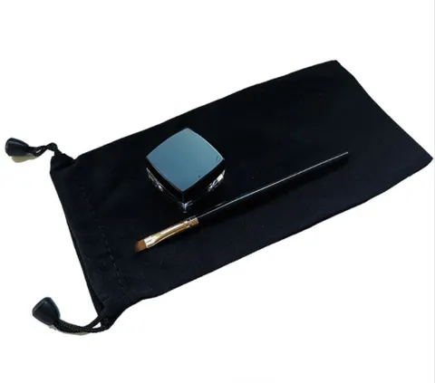 Magnet-Gel-Eyeliner