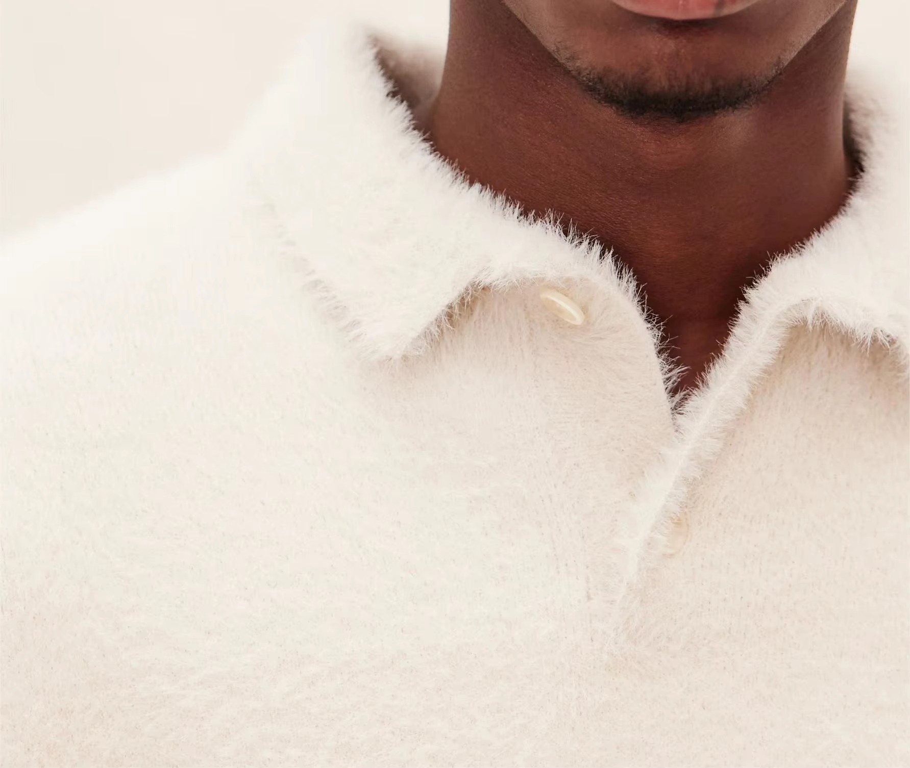 Men's Fuzzy Plush Crew Neck Sweater 4
