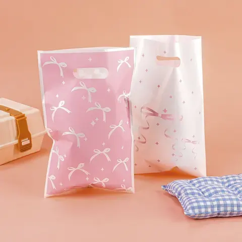 pink bow gift bag