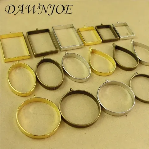 Metal Frame Pendant