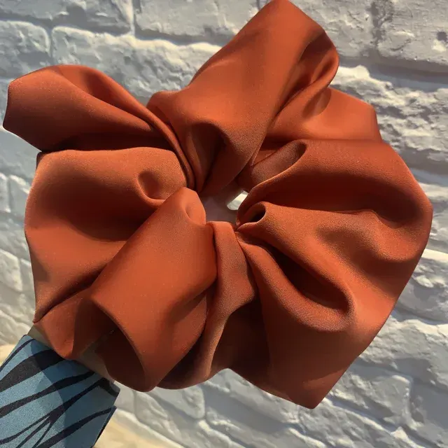 Oversize-Haar-Scrunchie 4