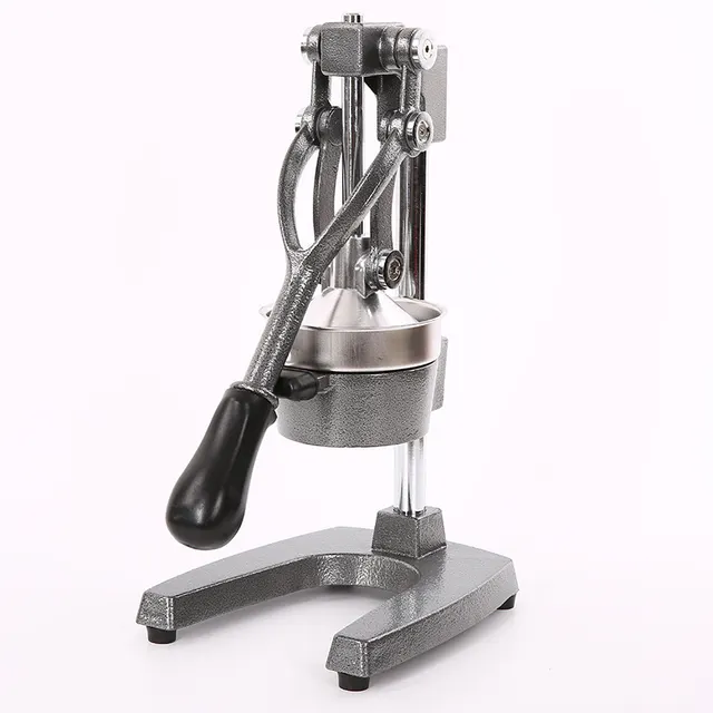 Hand-Operated Juicer 1