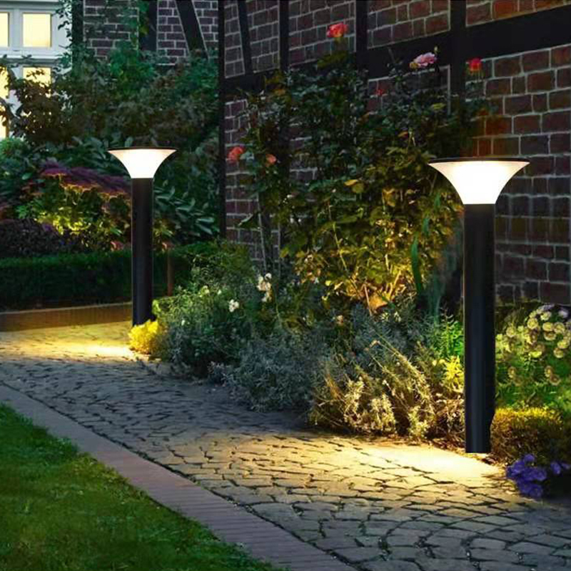 Energy-Saving Waterproof LED Solar Garden Light 3