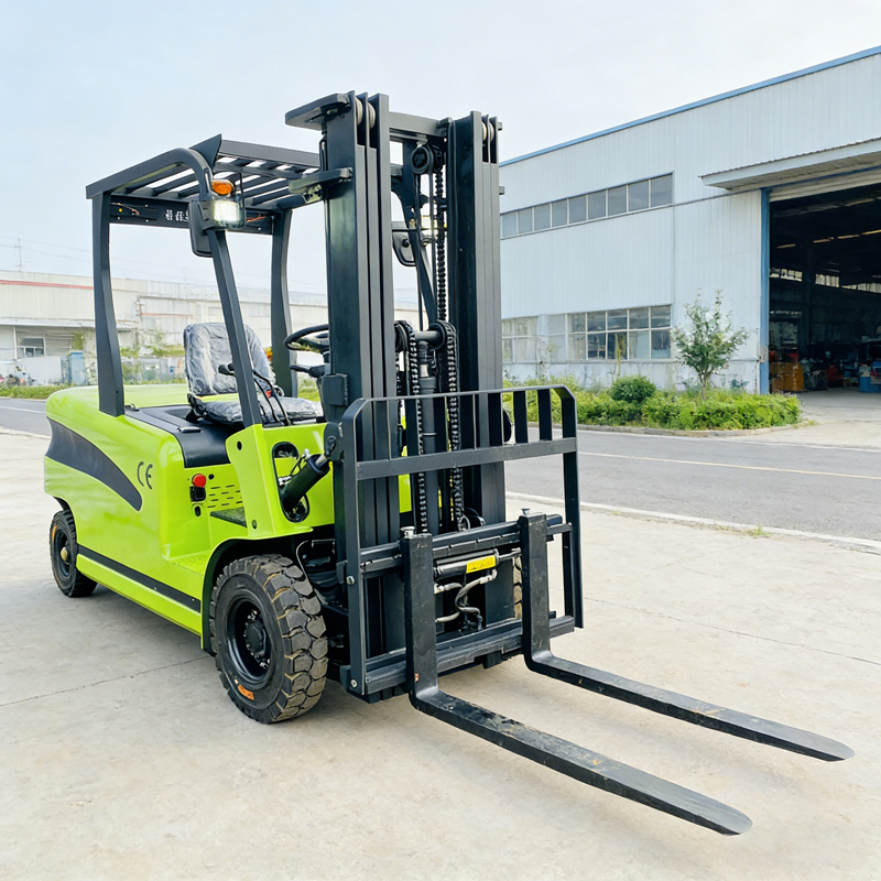 Electric Forklift, 2 to 3.5 Ton Capacity 4