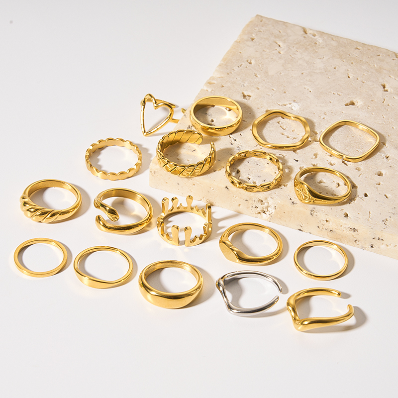 Minimalistischer Edelstahl-Verlobungsring mit Zirkonia