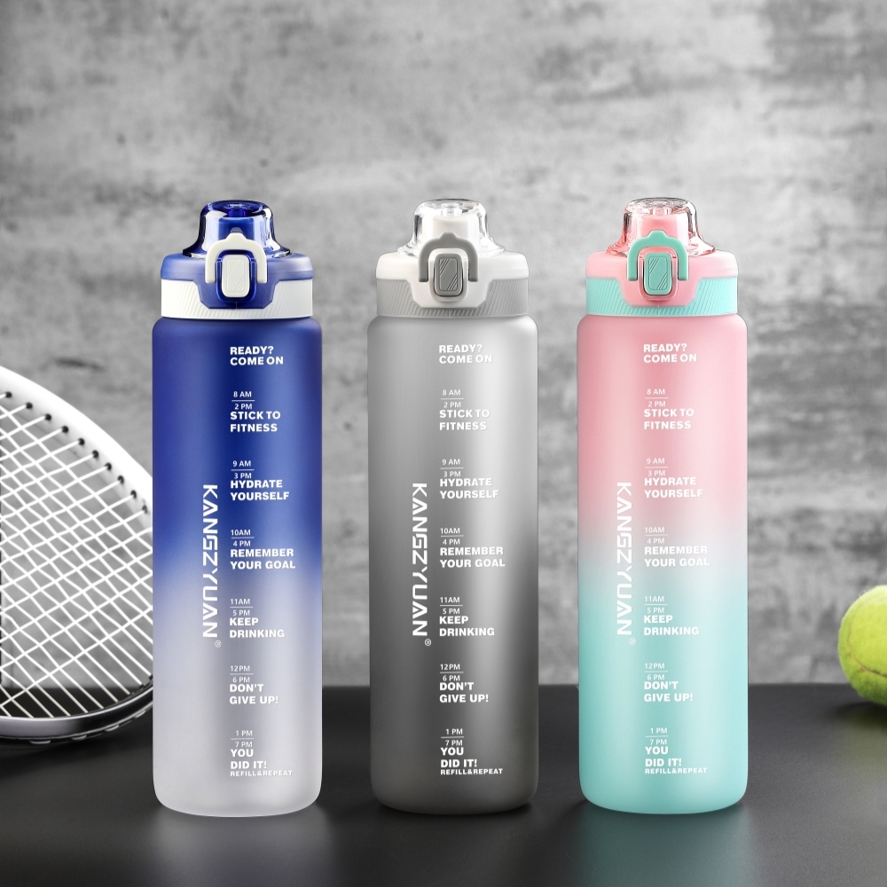 Leakproof 32oz Sports Bottle with Straw
